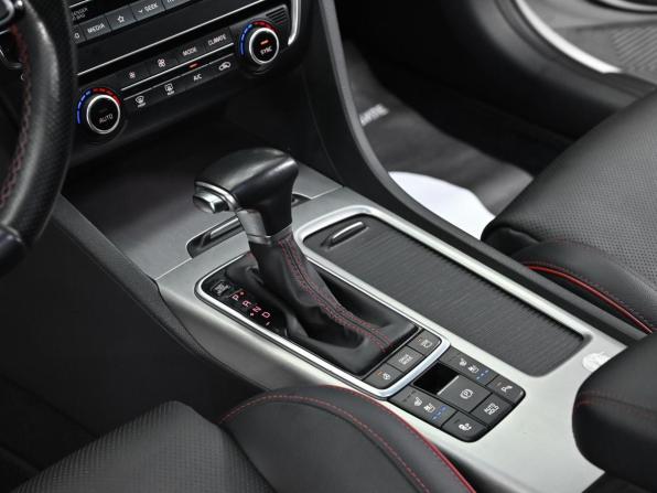 Kia Optima IV Рестайлинг с пробегом 2020 года, цена 2 249 000 рублей, 79000 км, седан, Автокод Объявления