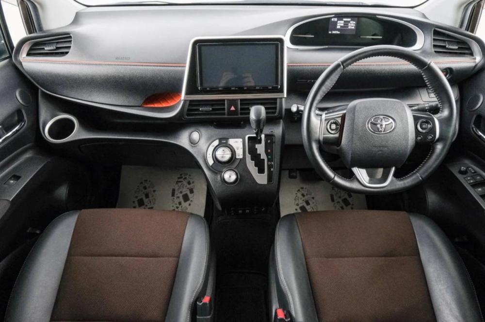 Toyota Sienta II Рестайлинг Красноярск  - изображение 11