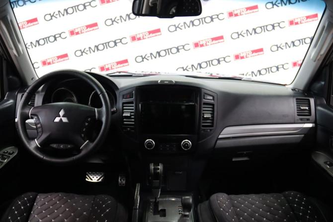 Mitsubishi Pajero IV Рестайлинг 1 с пробегом 2012 года, цена 1 895 170 рублей, 255147 км, внедорожник, Автокод Объявления