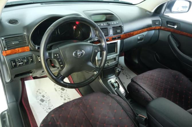 Toyota Avensis II с пробегом 2004 года, цена 749 000 рублей, 301000 км, седан, Автокод Объявления