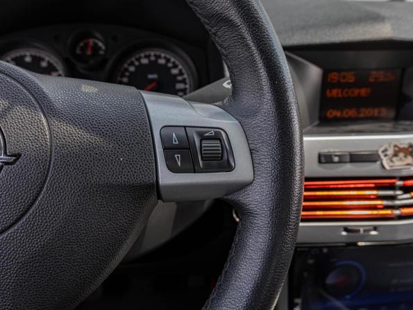 Opel Astra H Рестайлинг с пробегом 2013 года, цена 550 000 рублей, 119404 км, хэтчбек, Автокод Объявления
