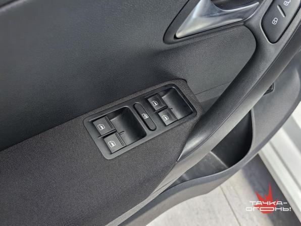 Volkswagen Polo V Рестайлинг с пробегом 2018 года, цена 1 248 000 рублей, 139000 км, седан, Автокод Объявления