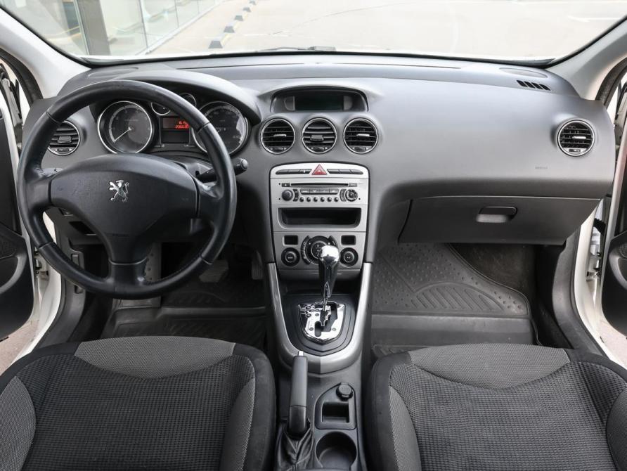Peugeot 308 I Москва  - изображение 13