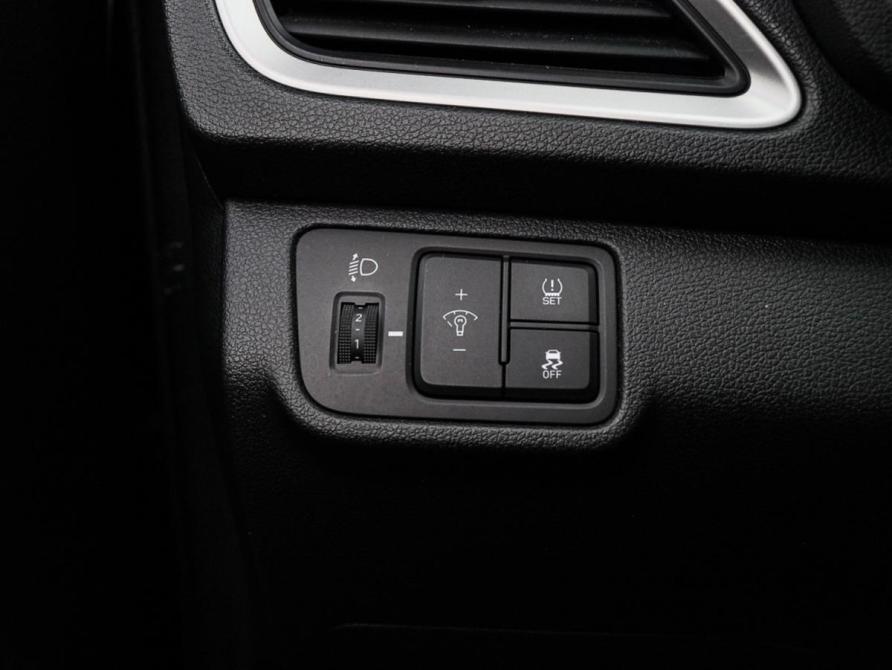 Hyundai Solaris II Москва  - изображение 16