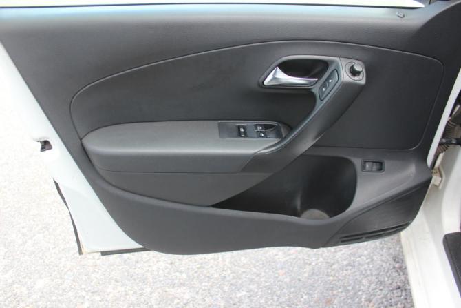Volkswagen Polo V с пробегом 2012 года, цена 447 000 рублей, 368420 км, седан, Автокод Объявления