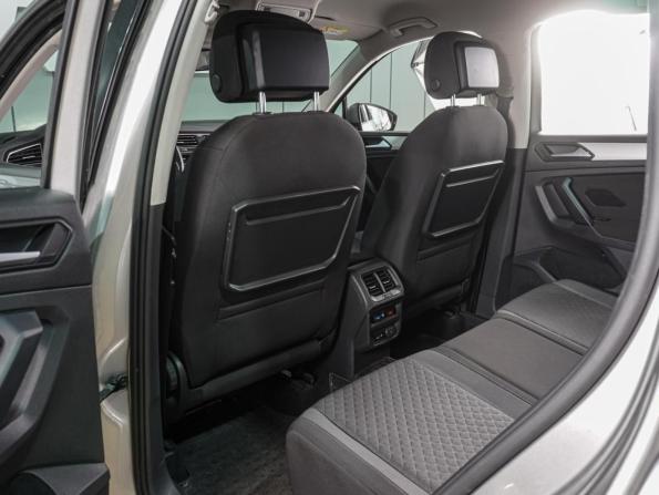 Volkswagen Tiguan II с пробегом 2020 года, цена 2 279 000 рублей, 50944 км, внедорожник, Автокод Объявления
