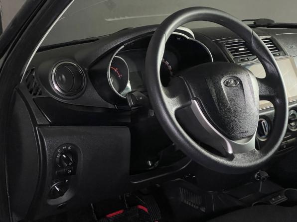 Lada (ВАЗ) Granta I Рестайлинг с пробегом 2022 года, цена 729 000 рублей, 63817 км, лифтбек, Автокод Объявления
