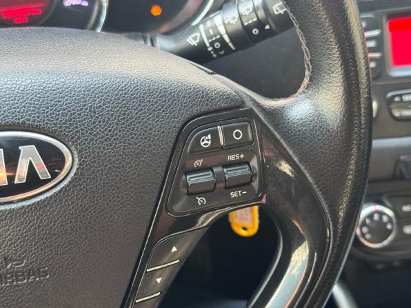 Kia Ceed II с пробегом 2013 года, цена 860 000 рублей, 185487 км, хэтчбек, Автокод Объявления