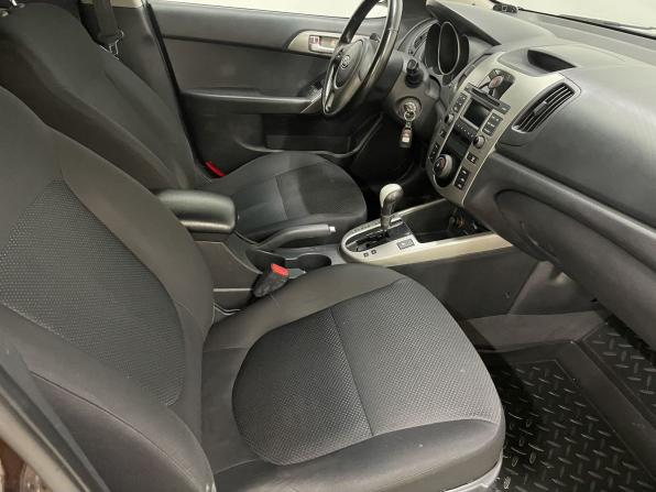 Kia Cerato II с пробегом 2009 года, цена 679 000 рублей, 217290 км, седан, Автокод Объявления