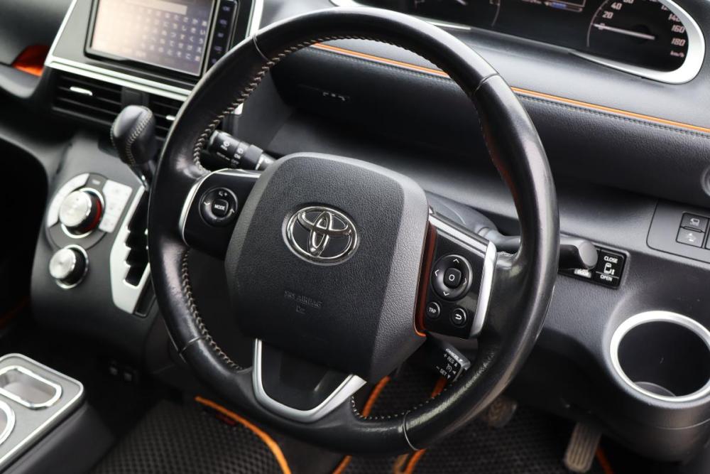 Toyota Sienta II Рестайлинг Санкт-Петербург  - изображение 8