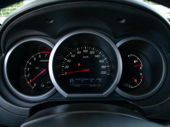 Suzuki Grand Vitara II Рестайлинг 2 с пробегом 2013 года, цена 1 270 000 рублей, 224554 км, внедорожник, Автокод Объявления
