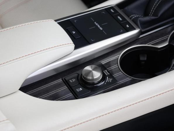 Lexus RX IV Рестайлинг с пробегом 2021 года, цена 6 398 000 рублей, 55474 км, внедорожник, Автокод Объявления