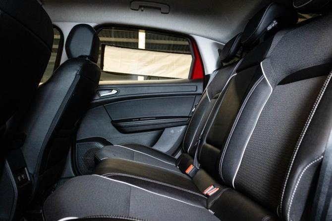 Renault Arkana I с пробегом 2019 года, цена 1 349 000 рублей, 98405 км, внедорожник, Автокод Объявления