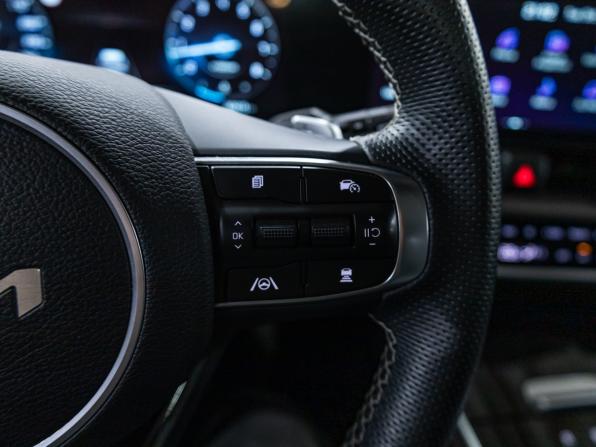 Kia Sportage V с пробегом 2023 года, цена 3 585 000 рублей, 60413 км, внедорожник, Автокод Объявления