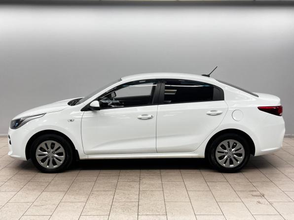 Kia Rio IV с пробегом 2019 года, цена 1 410 000 рублей, 92007 км, седан, Автокод Объявления