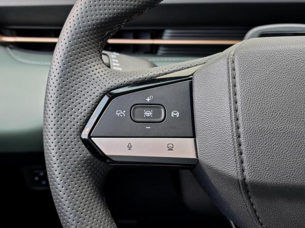 Changan Lamore с пробегом 2024 года, цена 2 190 000 рублей, 24228 км, седан, Автокод Объявления