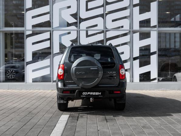 Chevrolet Niva I Рестайлинг с пробегом 2018 года, цена 900 000 рублей, 78649 км, внедорожник, Автокод Объявления