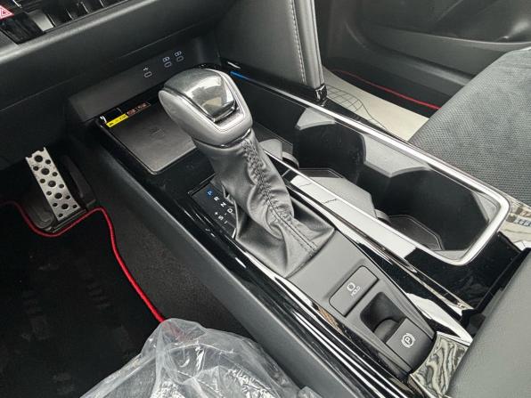 Toyota Camry IX (XV80) China Market с пробегом 2026 года, цена 4 160 000 рублей, 15 км, седан, Автокод Объявления