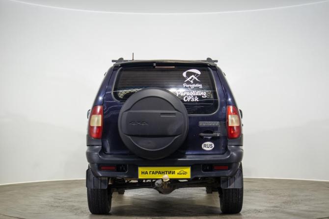 Chevrolet Niva I с пробегом 2004 года, цена 399 000 рублей, 234700 км, внедорожник, Автокод Объявления