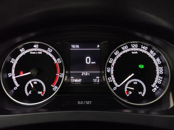 Skoda Rapid I Рестайлинг с пробегом 2017 года, цена 1 399 000 рублей, 174019 км, лифтбек, Автокод Объявления