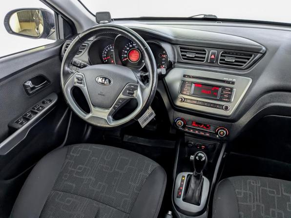 Kia Rio III Рестайлинг с пробегом 2017 года, цена 1 160 000 рублей, 135254 км, хэтчбек, Автокод Объявления
