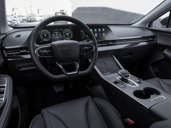 Omoda C5 I Рестайлинг с пробегом 2024 года, цена 2 340 000 рублей, 24500 км, внедорожник, Автокод Объявления