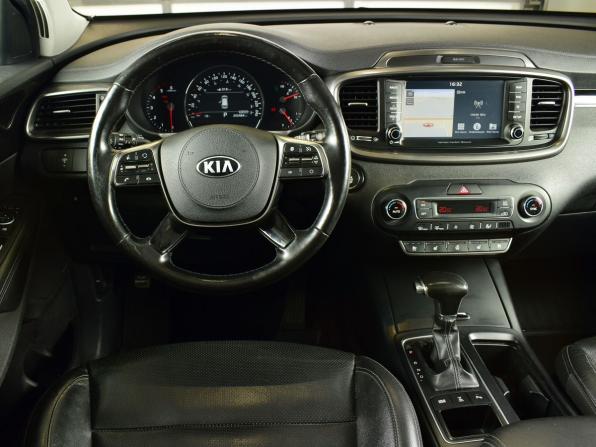 Kia Sorento III Prime Рестайлинг с пробегом 2018 года, цена 2 325 995 рублей, 255483 км, внедорожник, Автокод Объявления