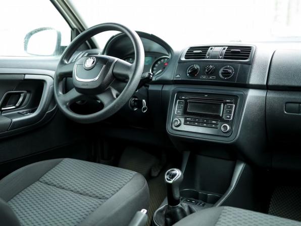 Skoda Fabia II Рестайлинг с пробегом 2011 года, цена 599 000 рублей, 179311 км, хэтчбек, Автокод Объявления
