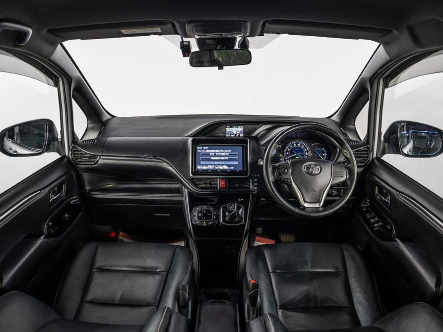 Toyota Esquire I Рестайлинг Иркутск  - изображение 9