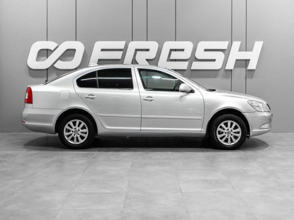 Skoda Octavia II (A5) Рестайлинг с пробегом 2011 года, цена 859 000 рублей, 155012 км, лифтбек, Автокод Объявления