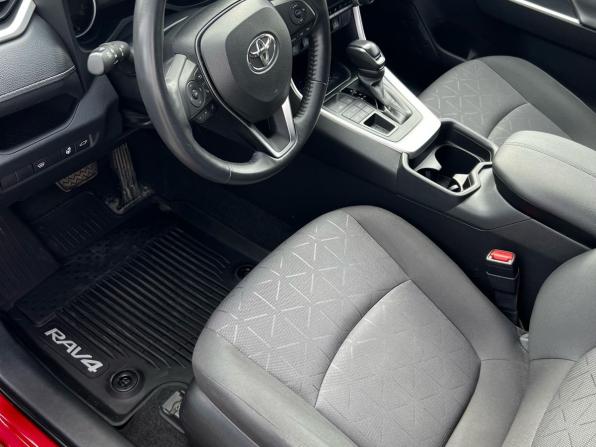 Toyota RAV4 V (XA50) с пробегом 2021 года, цена 3 795 000 рублей, 37070 км, внедорожник, Автокод Объявления