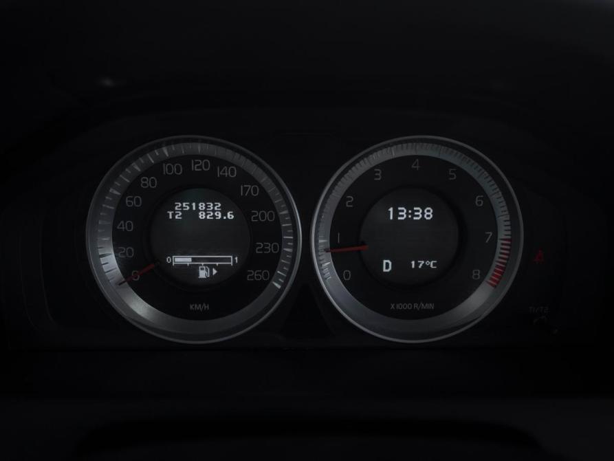 Volvo XC60 I Москва  - изображение 11