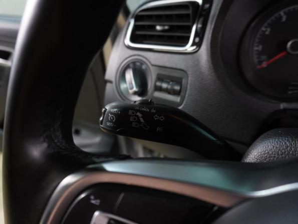 Volkswagen Polo V Рестайлинг с пробегом 2019 года, цена 1 189 000 рублей, 138163 км, седан, Автокод Объявления