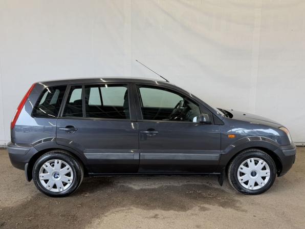 Ford Fusion I Рестайлинг с пробегом 2008 года, цена 480 000 рублей, 156120 км, хэтчбек, Автокод Объявления