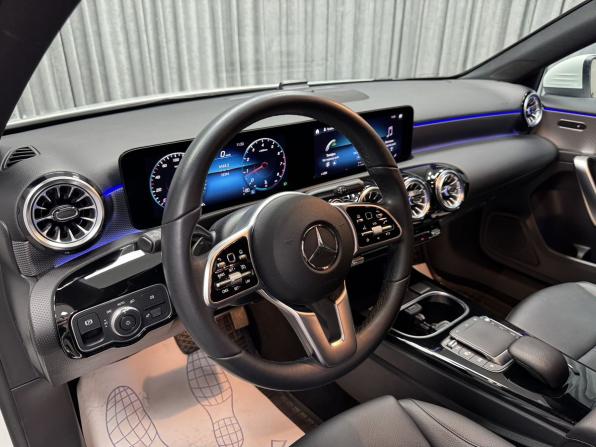 Mercedes-Benz A-Класс IV (W177) с пробегом 2022 года, цена 3 060 000 рублей, 32396 км, хэтчбек, Автокод Объявления