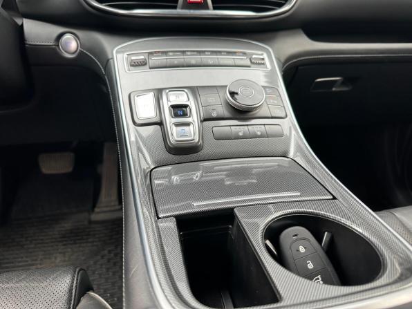 Hyundai Santa Fe IV Рестайлинг с пробегом 2021 года, цена 4 010 000 рублей, 73000 км, внедорожник, Автокод Объявления