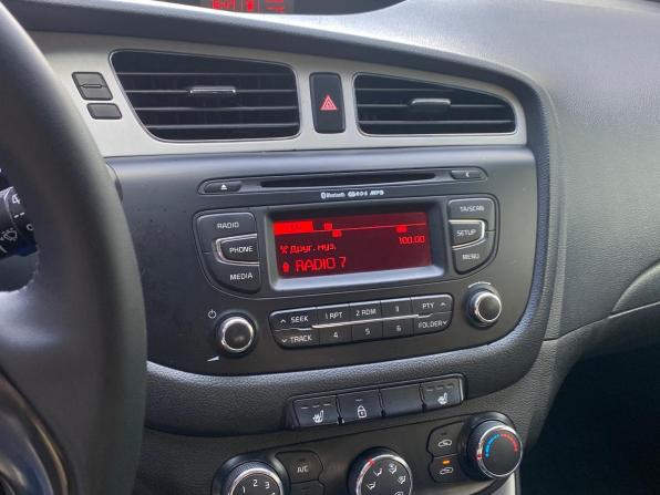 Kia Ceed II с пробегом 2013 года, цена 928 000 рублей, 144003 км, хэтчбек, Автокод Объявления