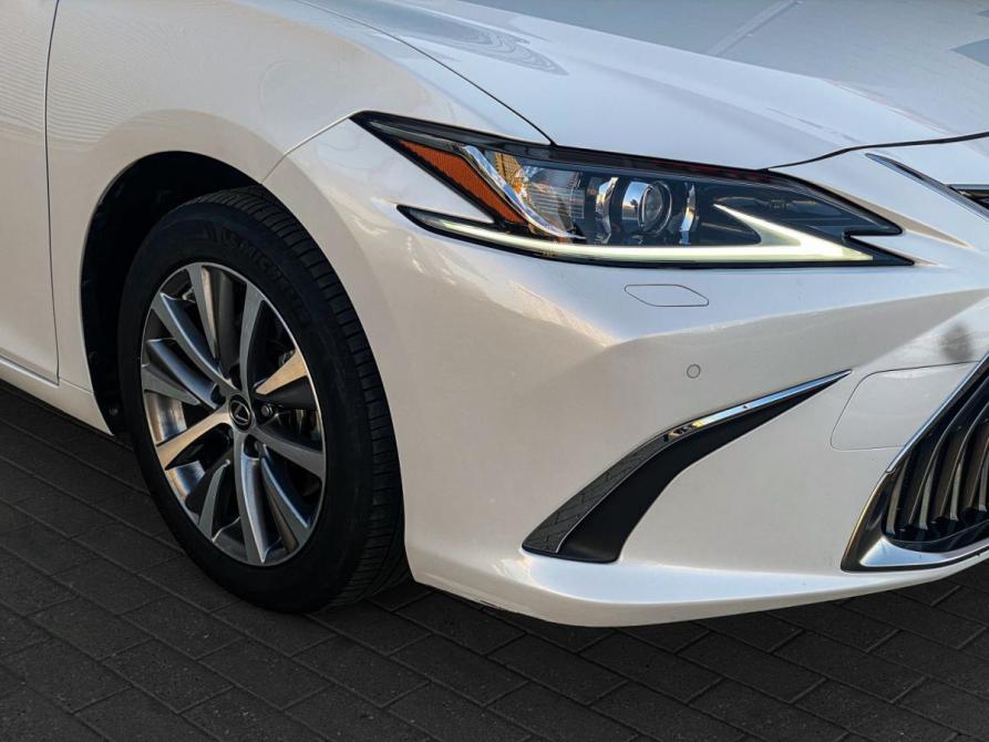 Lexus ES VII Москва  - изображение 4