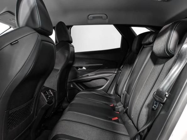 Peugeot 3008 II Рестайлинг с пробегом 2021 года, цена 1 950 000 рублей, 136425 км, внедорожник, Автокод Объявления