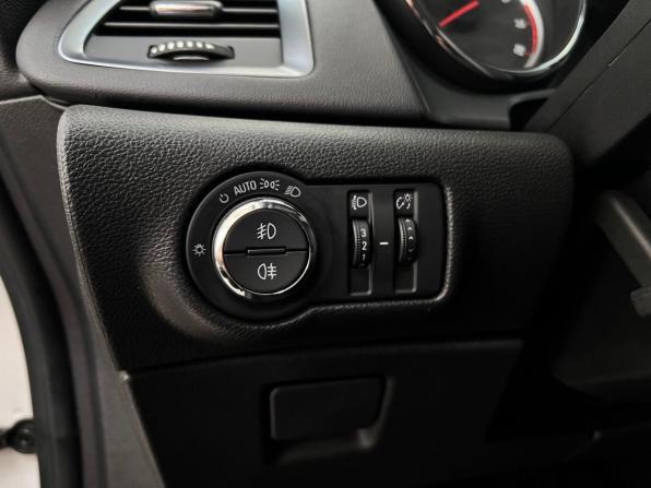 Opel Astra J Рестайлинг с пробегом 2013 года, цена 785 000 рублей, 113325 км, хэтчбек, Автокод Объявления