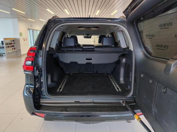 Toyota Land Cruiser Prado 150 Series Рестайлинг 2 с пробегом 2018 года, цена 4 119 000 рублей, 250752 км, внедорожник, Автокод Объявления