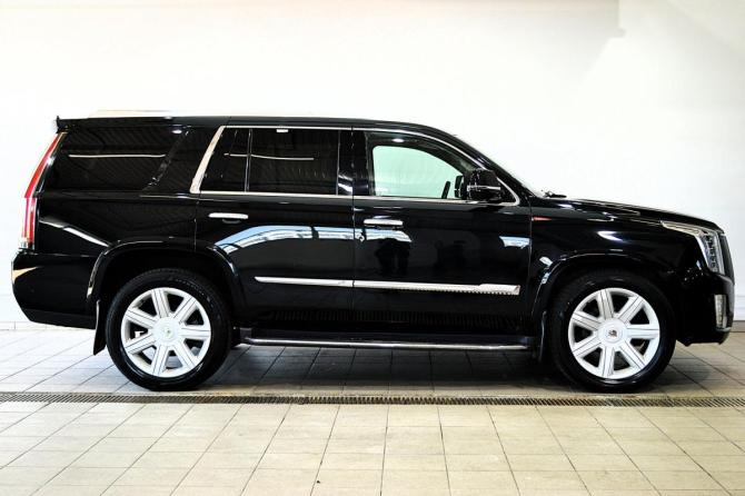 Cadillac Escalade IV с пробегом 2015 года, цена 2 575 000 рублей, 149000 км, внедорожник, Автокод Объявления
