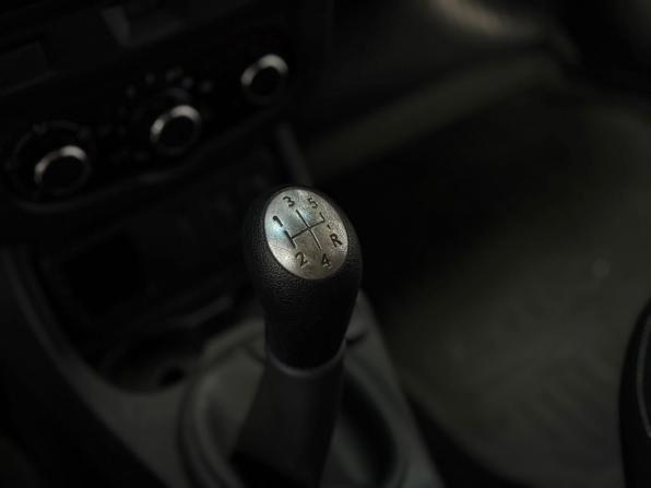 Renault Duster I Рестайлинг с пробегом 2015 года, цена 850 000 рублей, 229000 км, внедорожник, Автокод Объявления
