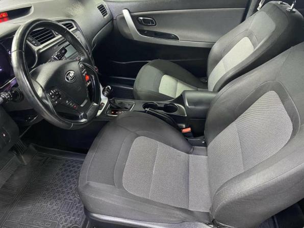 Kia Ceed II Рестайлинг с пробегом 2018 года, цена 900 000 рублей, 146870 км, хэтчбек, Автокод Объявления