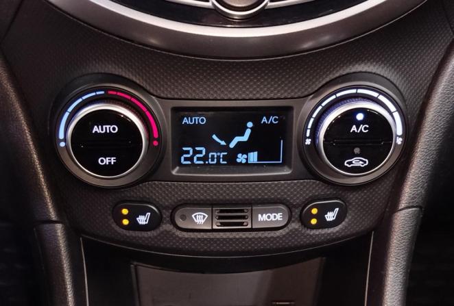 Hyundai Solaris I Рестайлинг с пробегом 2015 года, цена 1 300 000 рублей, 104804 км, седан, Автокод Объявления