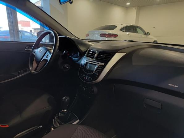 Hyundai Solaris I с пробегом 2013 года, цена 611 000 рублей, 242416 км, седан, Автокод Объявления