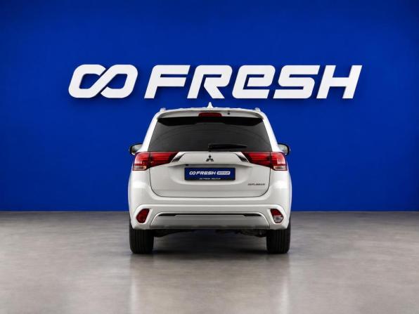 Mitsubishi Outlander III Рестайлинг 3 с пробегом 2022 года, цена 2 819 444 рубля, 20429 км, внедорожник, Автокод Объявления