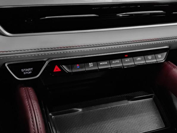 Geely Monjaro I с пробегом 2024 года, цена 3 290 000 рублей, 33781 км, внедорожник, Автокод Объявления