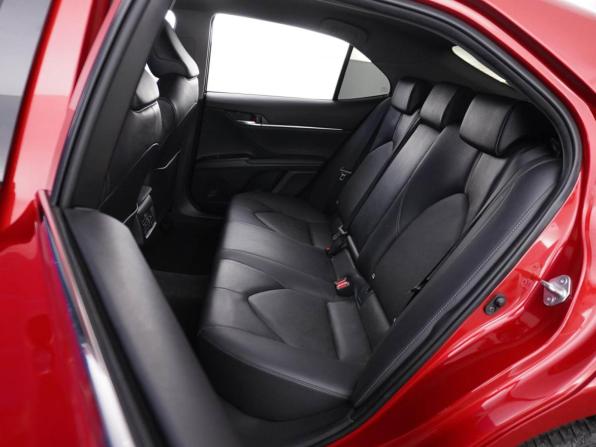 Toyota Camry VIII (XV70) Рестайлинг с пробегом 2021 года, цена 3 498 077 рублей, 28116 км, седан, Автокод Объявления