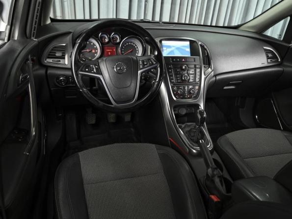 Opel Astra J с пробегом 2012 года, цена 749 000 рублей, 211244 км, хэтчбек, Автокод Объявления